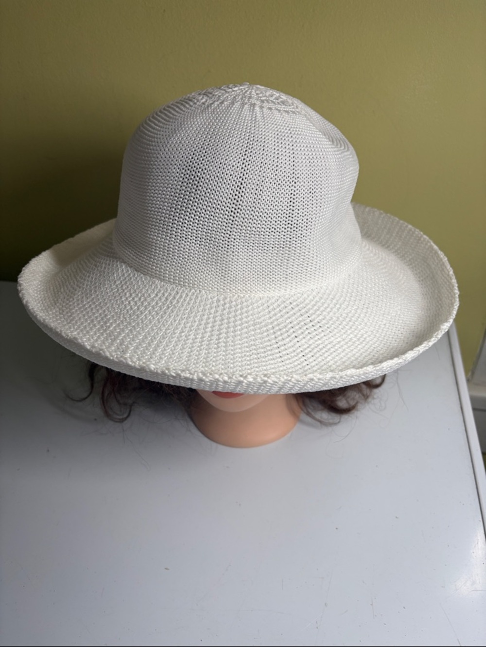 Wallaroo White Woven Victoria Poly Hat Adjustable